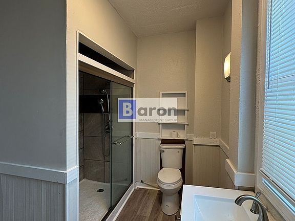 2nd image of 505 N Walnut St