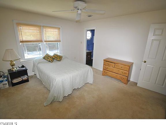 4th image of 7015 W Grace St