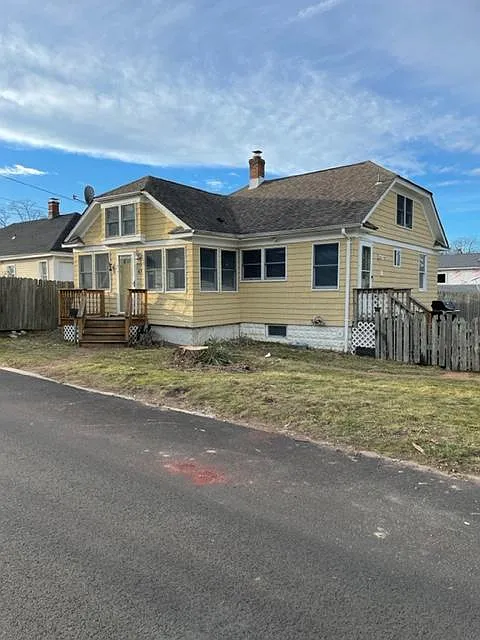 41 Garfield St photo 1