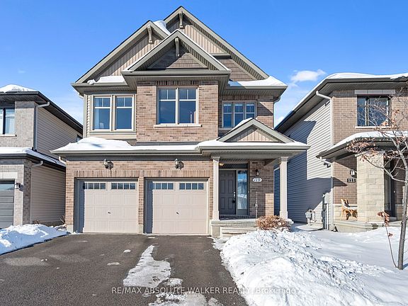 2nd image of 119 Cambie Rd