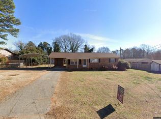 210 Oaklawn Dr, Lowell, NC 28098