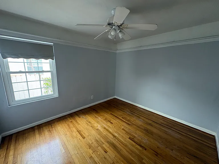 606 Spruce St — Photo 20
