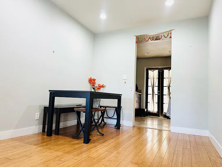 4821 Maytime Ln — Photo 4