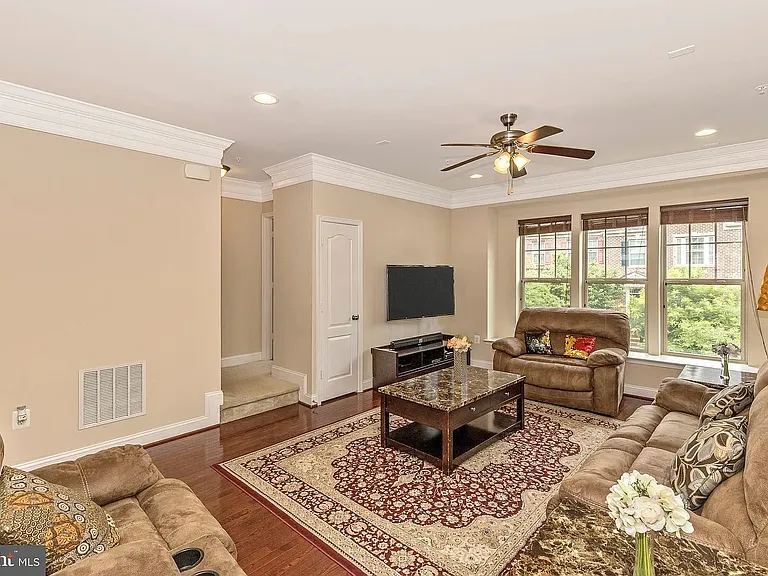 11882 Country Squire Way — Photo 7