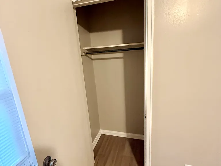 5252 Pine Tree Ln — Photo 3