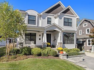 622 Fairbrook St, Northville, MI