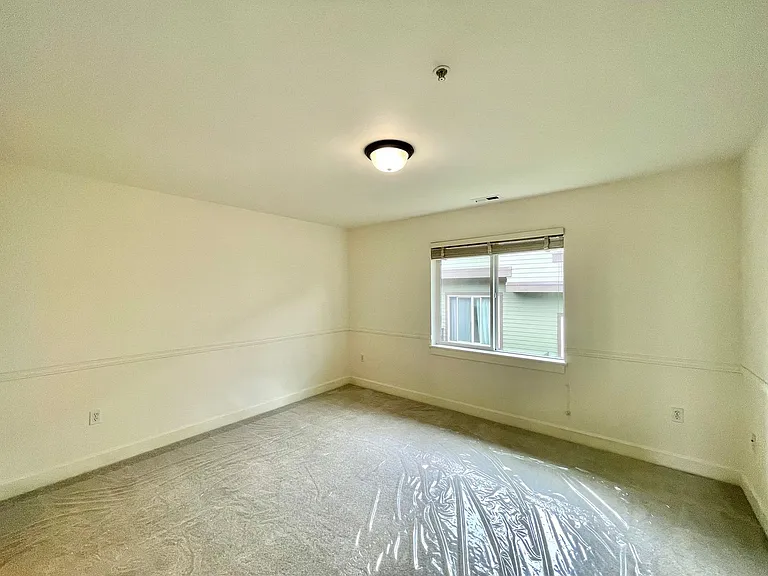 2115 201st Pl SE #B2 — Photo 16