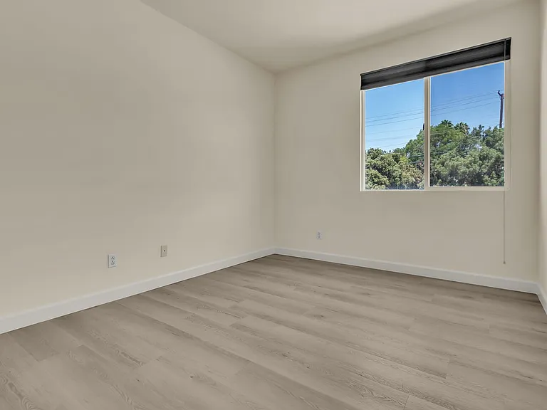 10 Clearwater Cv — Photo 43