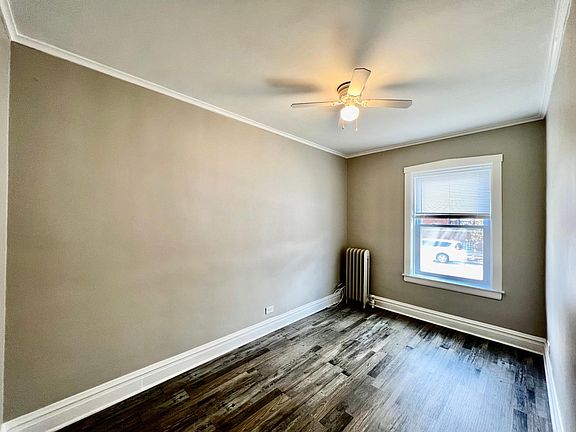 5th image of 1738 W Grace St #1E