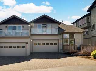 3 E Pointe Ct, Hood River, OR 97031