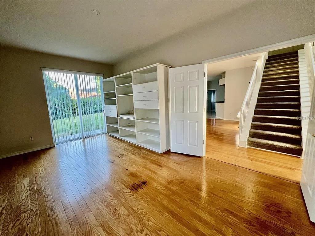 3 bed, 2.5 bath, 2580 sqft, $3,300 — Photo 4