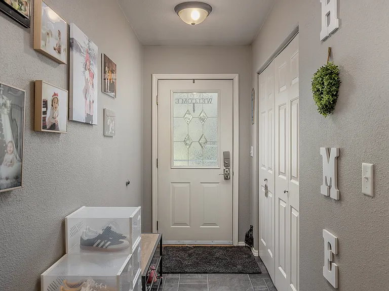 2331 Blue Sparkle Dr — Photo 14