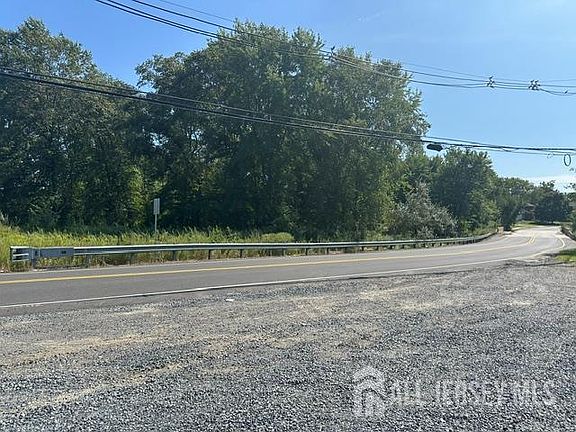 4th image of 1 Wyckoff Mills Rd