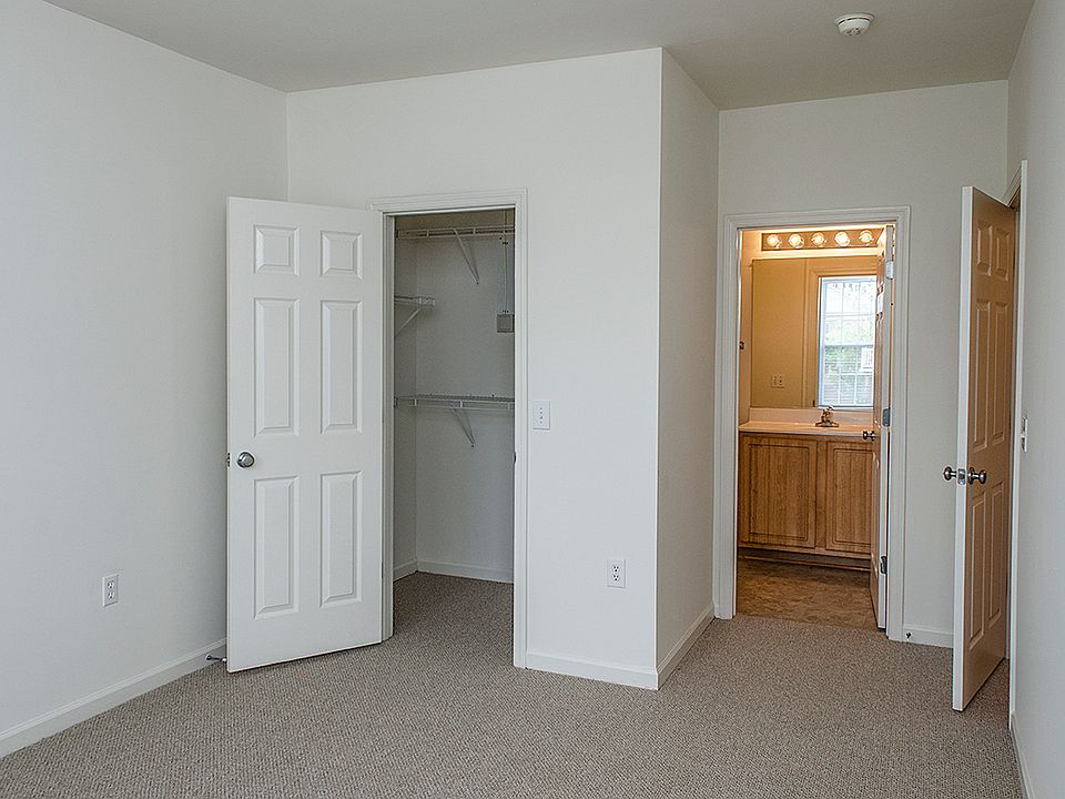Bedroom and bathroom entrance