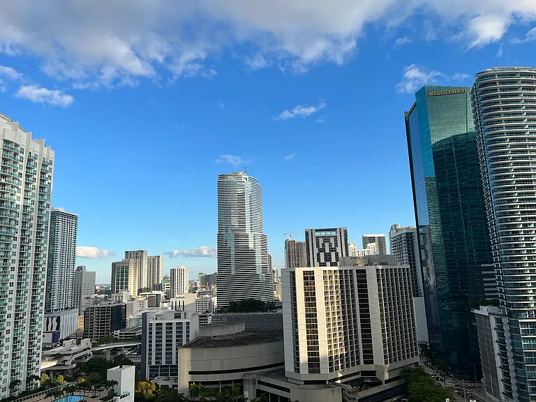 500 Brickell Ave #2405 — Photo 2