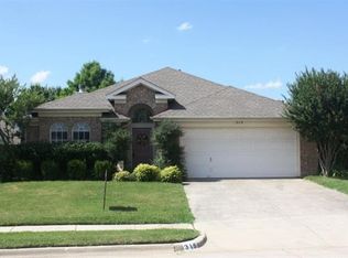 315 Ashley Oak Ln, Lake Dallas, TX 75065