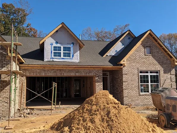 2059 Harris Farm Ct, Burlington, NC 27215