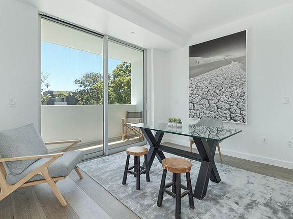 3rd image of 1433 14th St #18