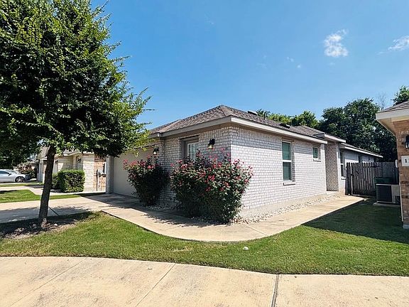 2nd image of 1303 Bear Peak Ln