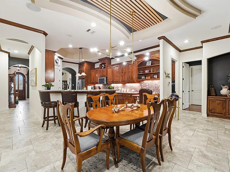 19623 Fairway Island Dr — Photo 4