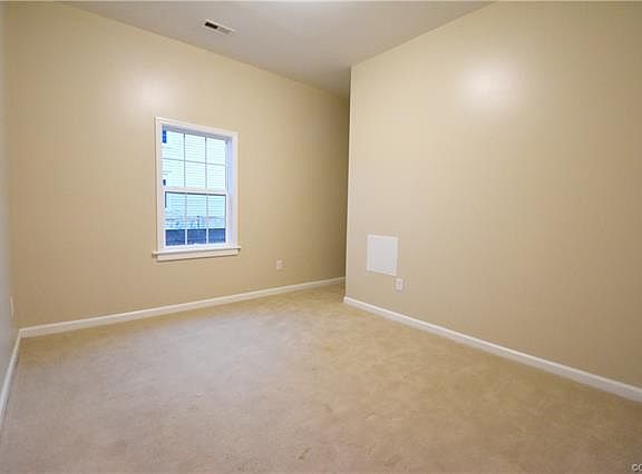 3rd image of 2212 Edwards Ave