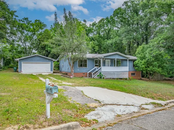 1734 Ray Rd, Tallahassee, FL 32303