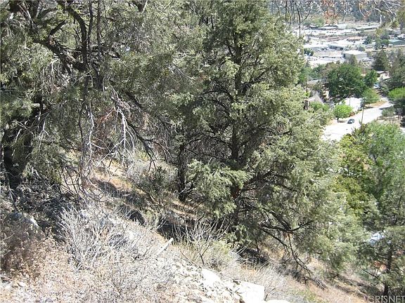 3rd image of 308 S End Dr