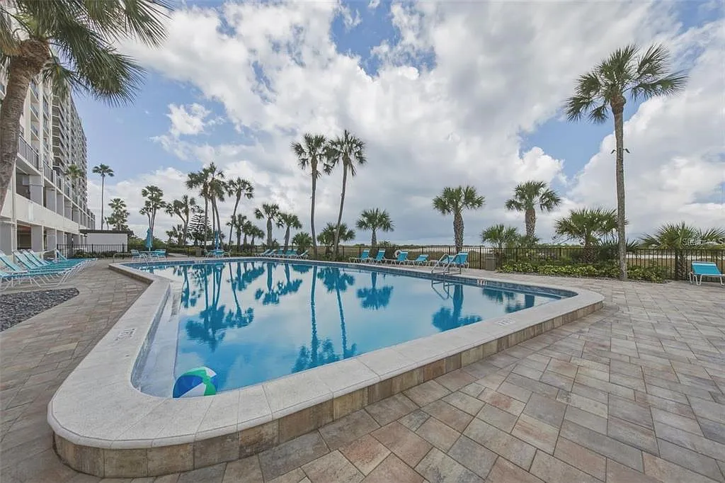 2 bed, 2.0 bath, 1094 sqft, $4,000 — Photo 4