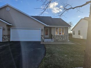 213 Westward Dr, Elkhorn, WI