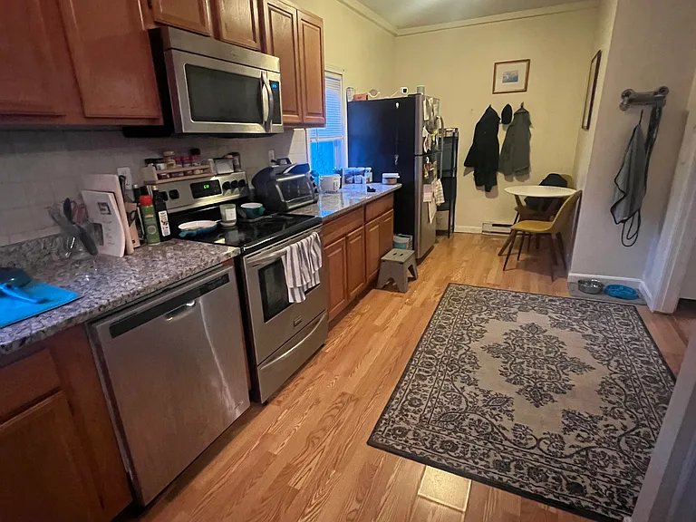 1105 Cambridge St #3 — Photo 16