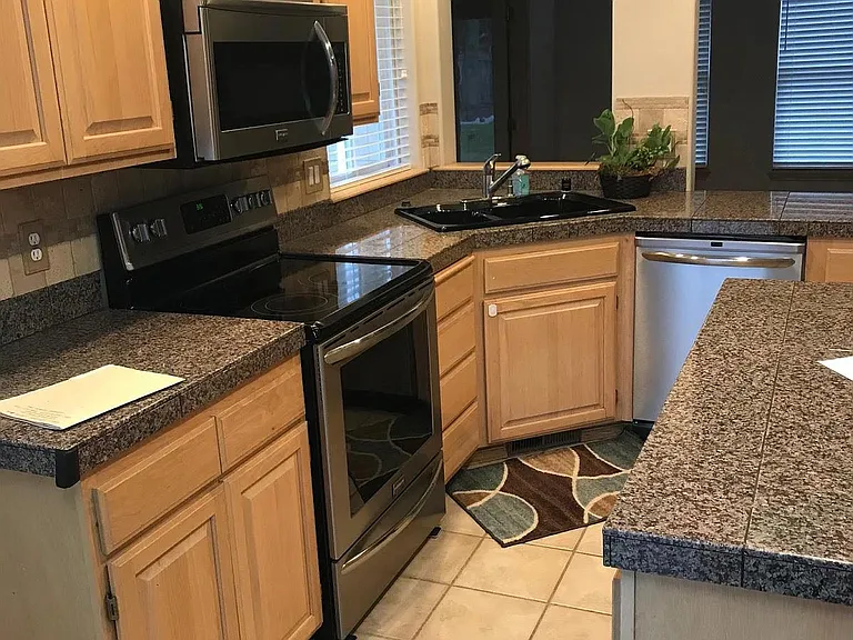 1331 Brentwood Ave — Photo 7