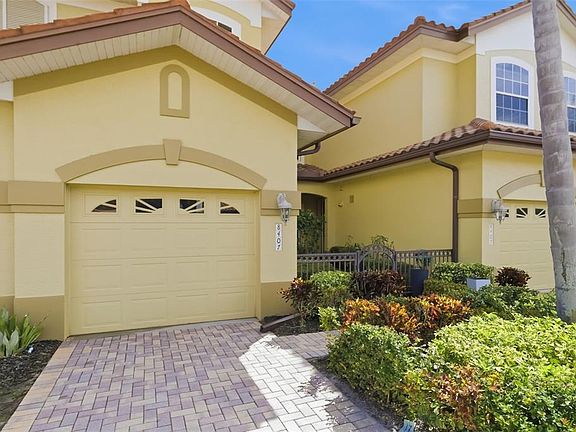 4th image of 8407 Miramar Way