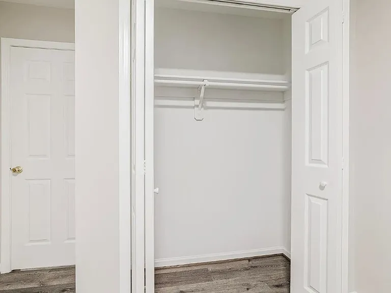 10885 Oak Green Ct — Photo 11