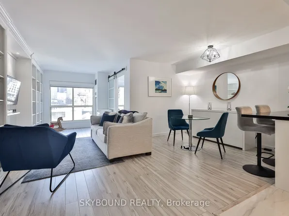 25 The Esplanade #2206, Toronto, ON M5E 1W5