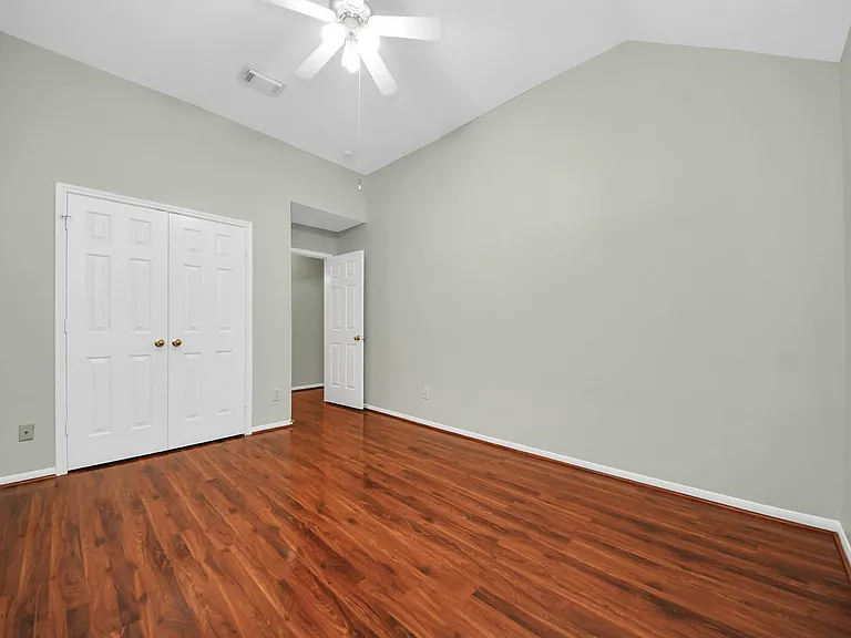 1103 Lake Shore Dr — Photo 20