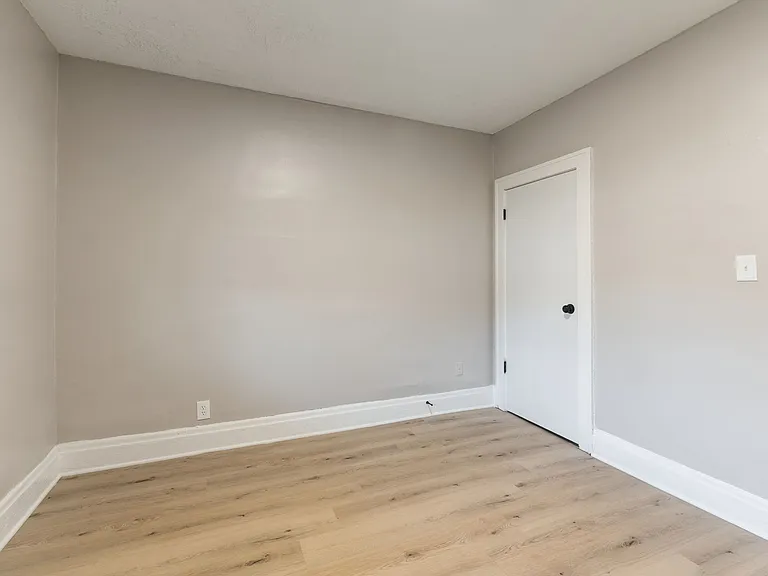 2045 Briarwood Ave — Photo 18