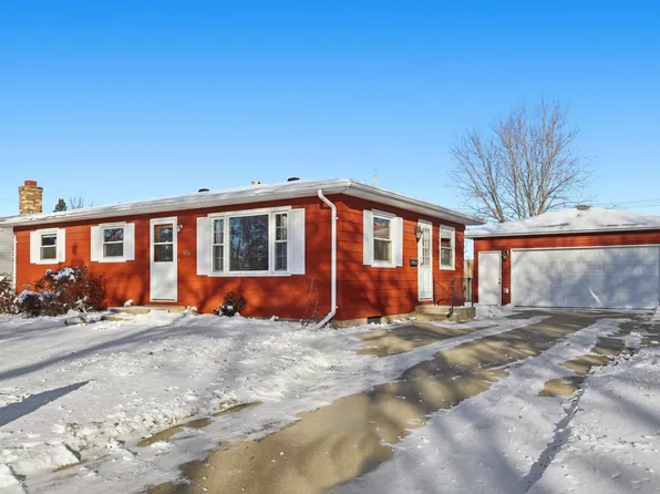 426 3rd Ave E, West Fargo, ND 58078