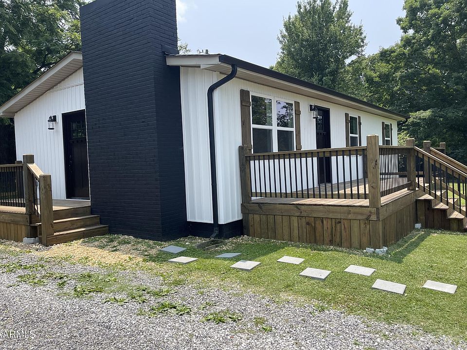 1st image of 345 Community Dr
