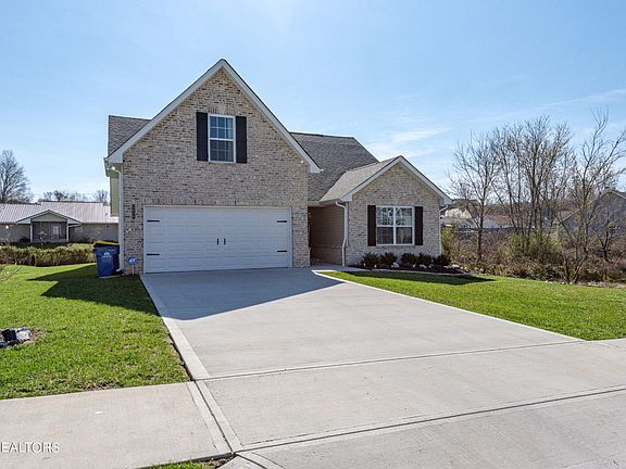 2nd image of 3026 Farmhouse Dr