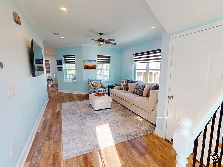 116 Acacia Ave — Photo 26