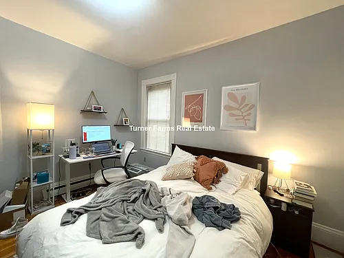 200 Harvard St #1A Photo 1