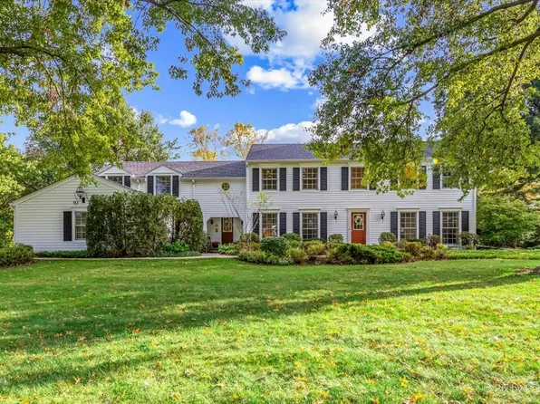 1485 Turkey Trl, Inverness, IL 60067
