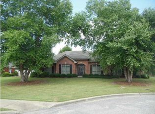 525 Red Oak Ct, Montgomery, AL 36117