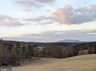 Longmoor Ln, Waterfall, PA 16689