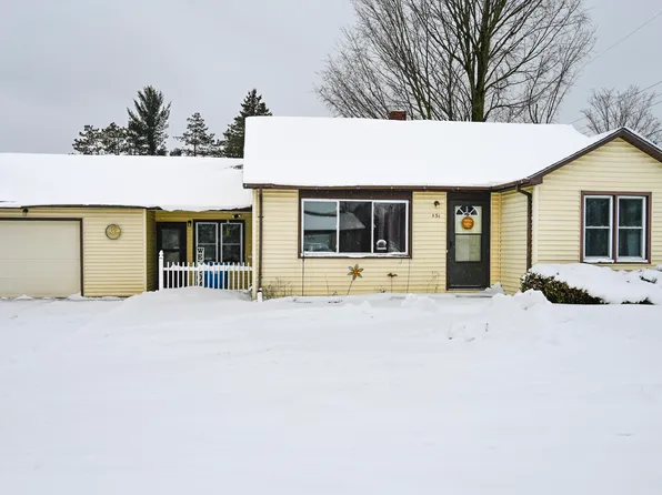 531 N Cherry St, Evart, MI 49631