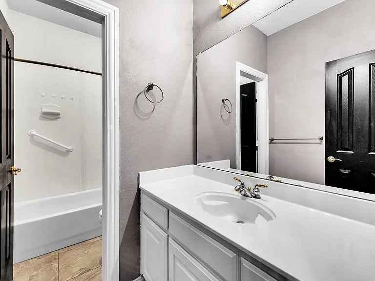6008 Rock Ridge Dr — Photo 13