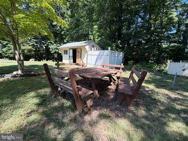 5 Pastoral Ln — Photo 7
