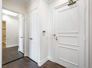 38 Avenue Rd #902, Toronto, ON M5R2G2