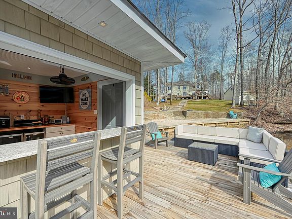 4th image of 14 Elnor Rd