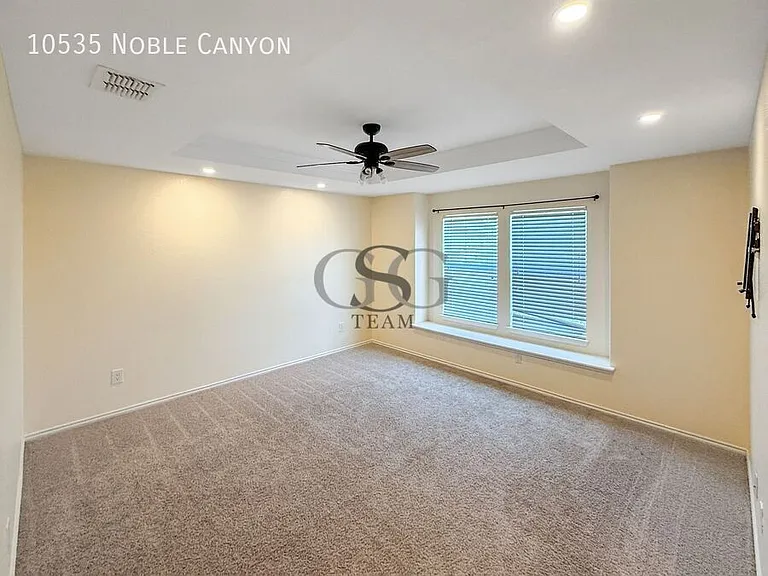 10535 Noble Cyn — Photo 7